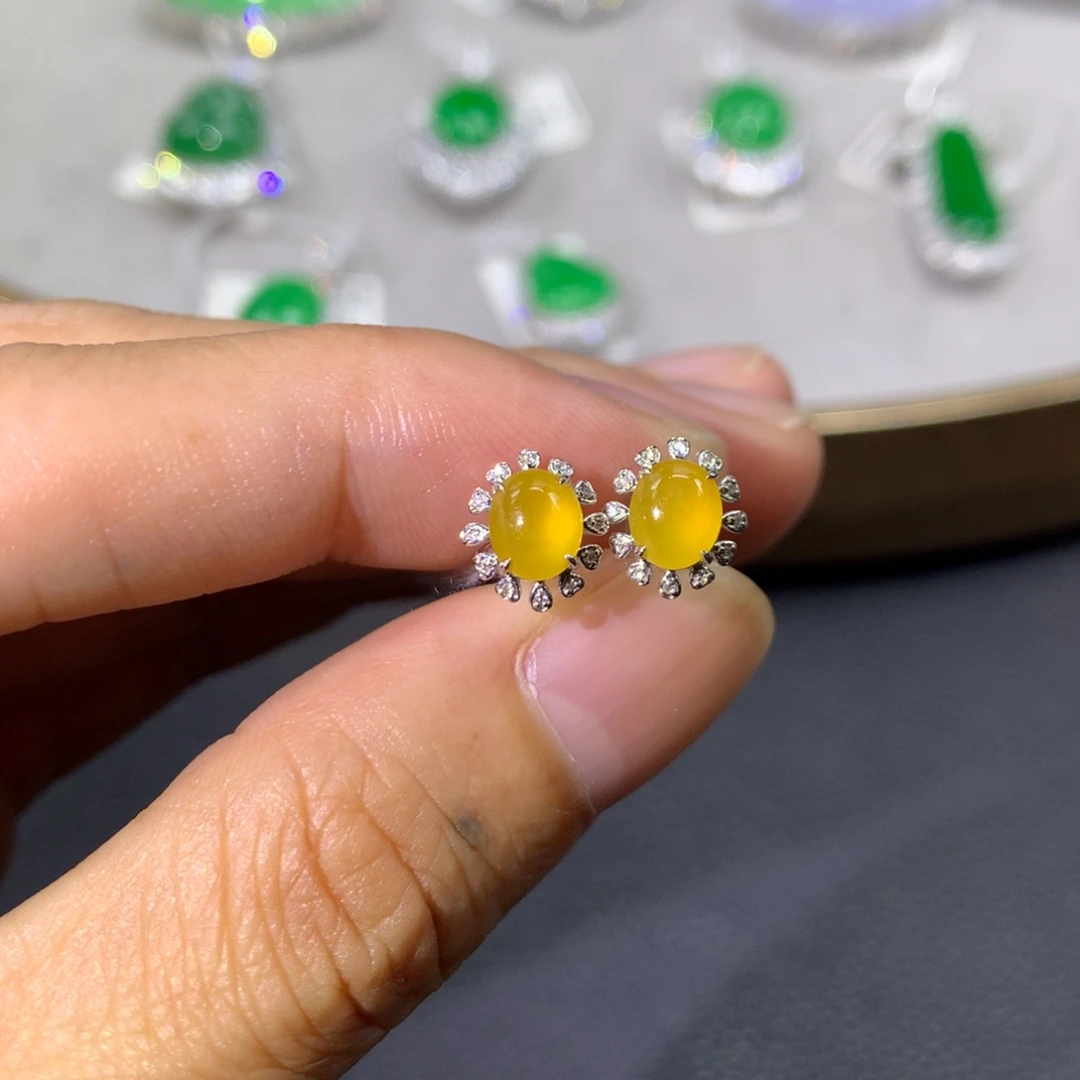 翡翠18K金镶嵌耳饰翡翠