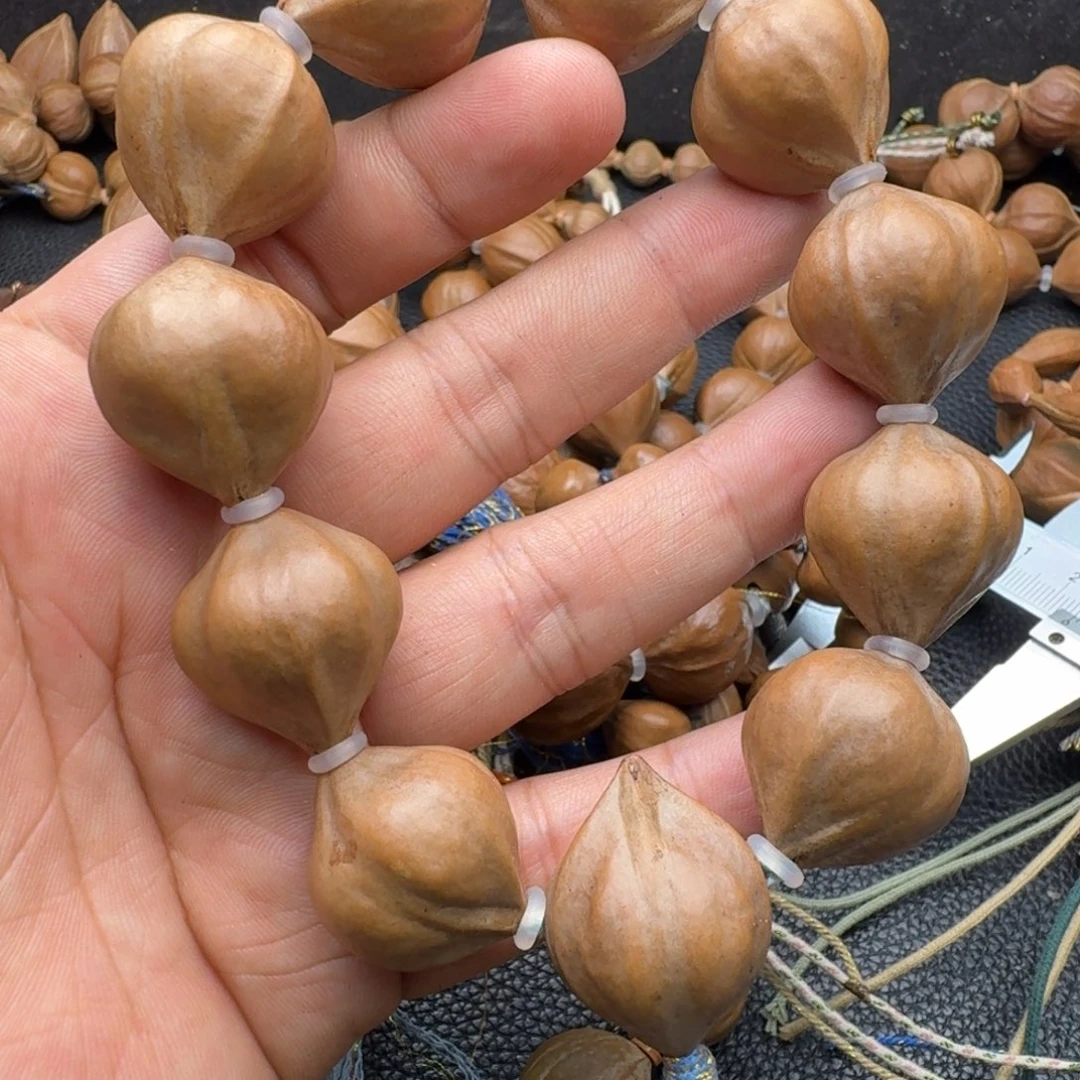 贪***熊橄榄核手串/手链1