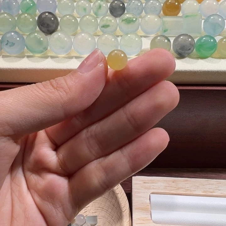 翡翠散珠天然缅甸翡翠A货8.1