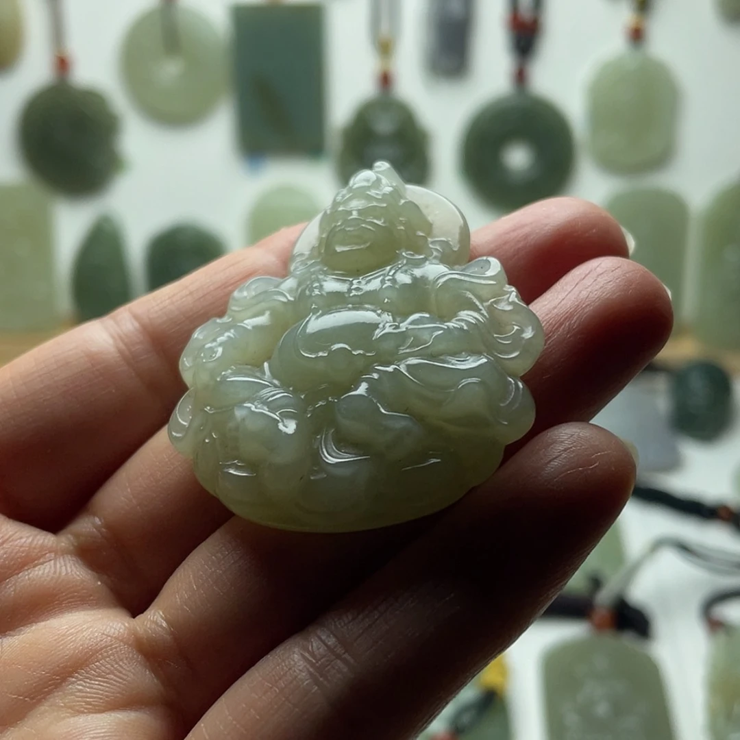 【闪购商品】湖水绿双面精雕黄财神吊坠