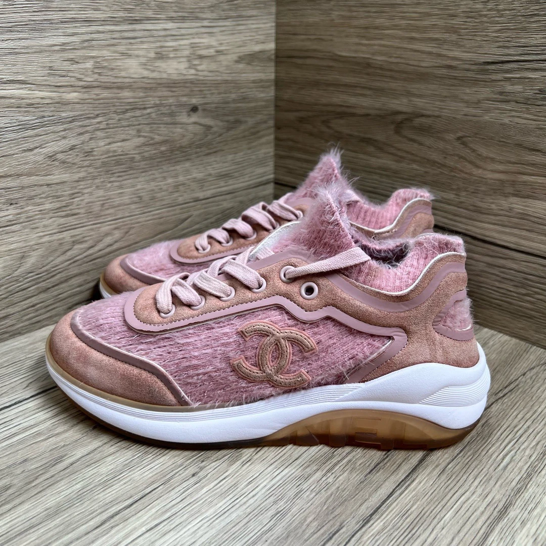 95新 Chanel/香奈儿 Cashmere 粉色双C运动鞋 36码