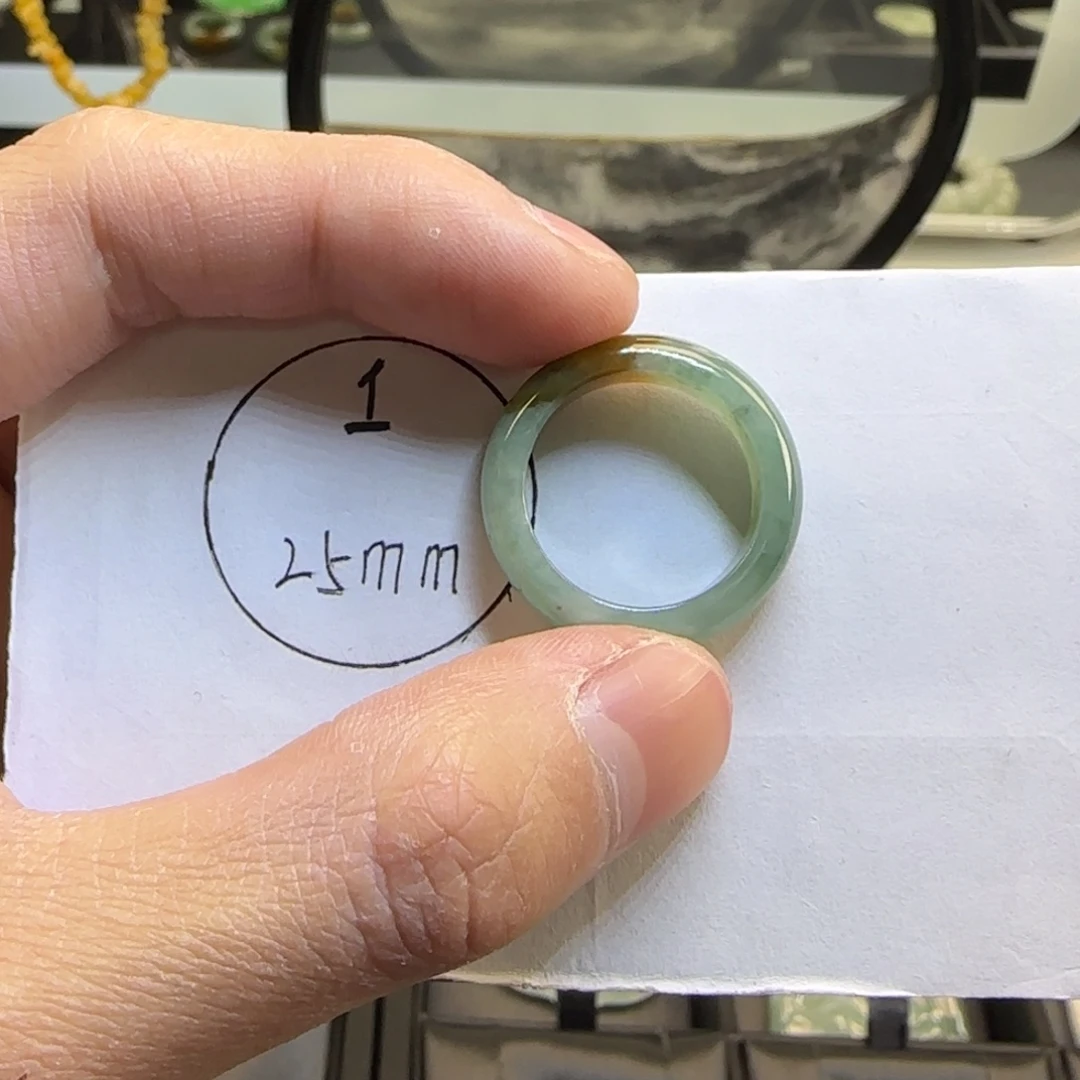 翡翠未镶嵌项圈天然缅甸A货翡翠