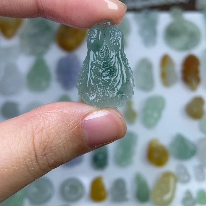 定制翡翠未镶嵌白菜
