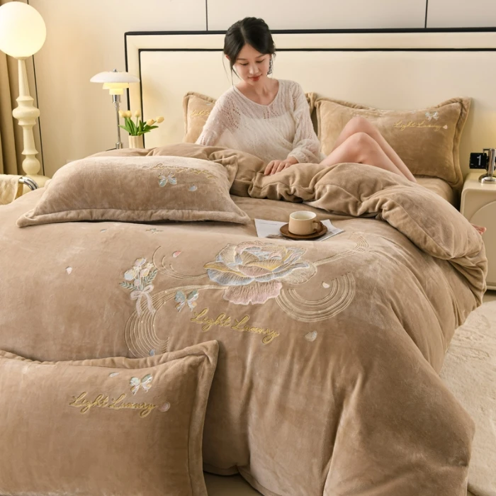 【蝶恋花卡其】婴儿牛奶绒四件套冬季珊瑚绒法兰绒床单被套双面绒