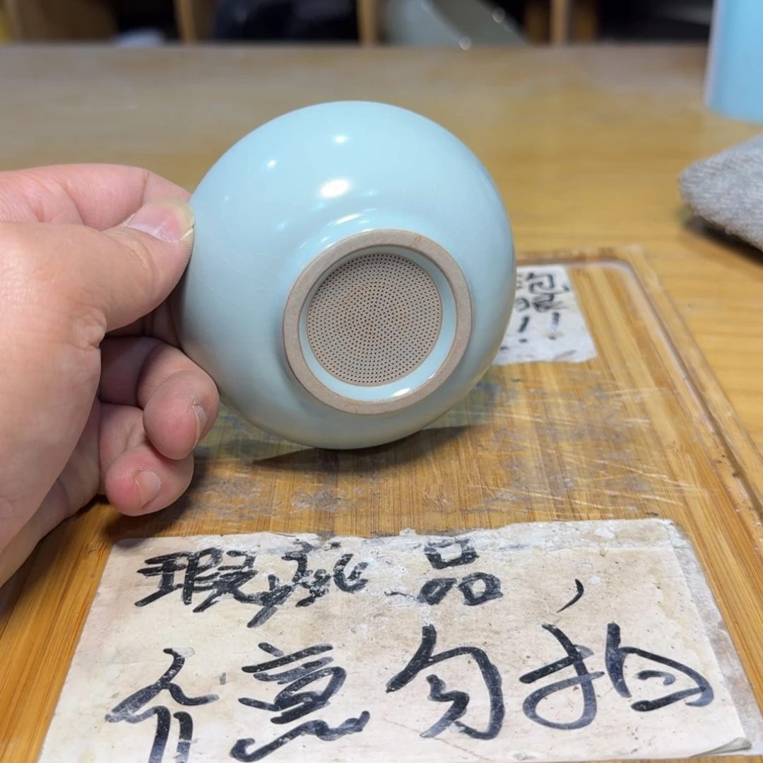 微瑕疵介意勿拍陶瓷器皿F895