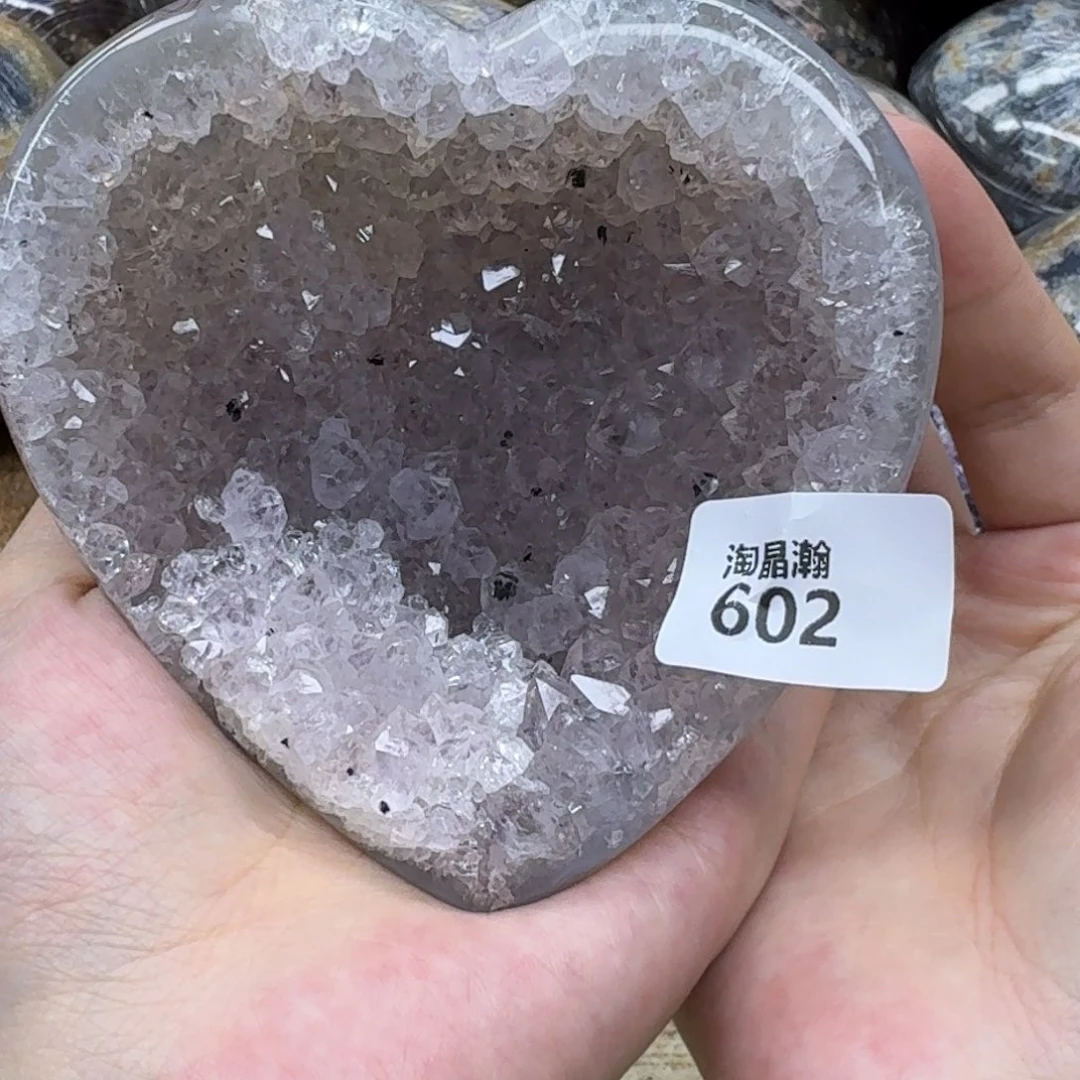 未镶嵌水晶大型摆件（非配饰）