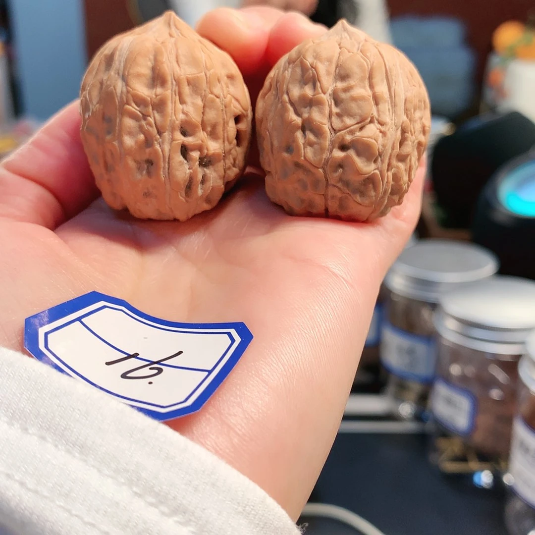 【闪购商品】吊坠文玩核桃罗汉头 33尺