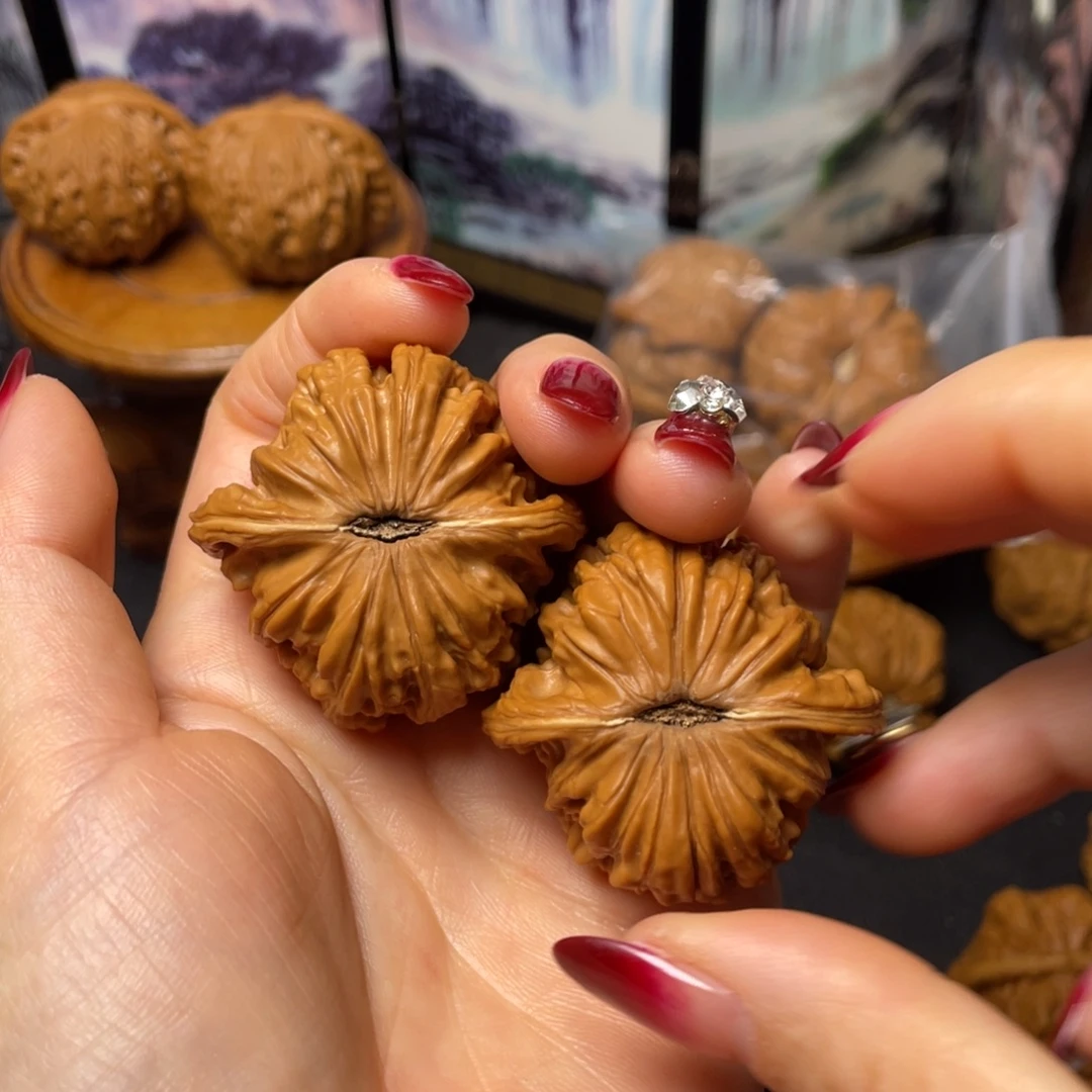 文玩核桃把件43四座楼