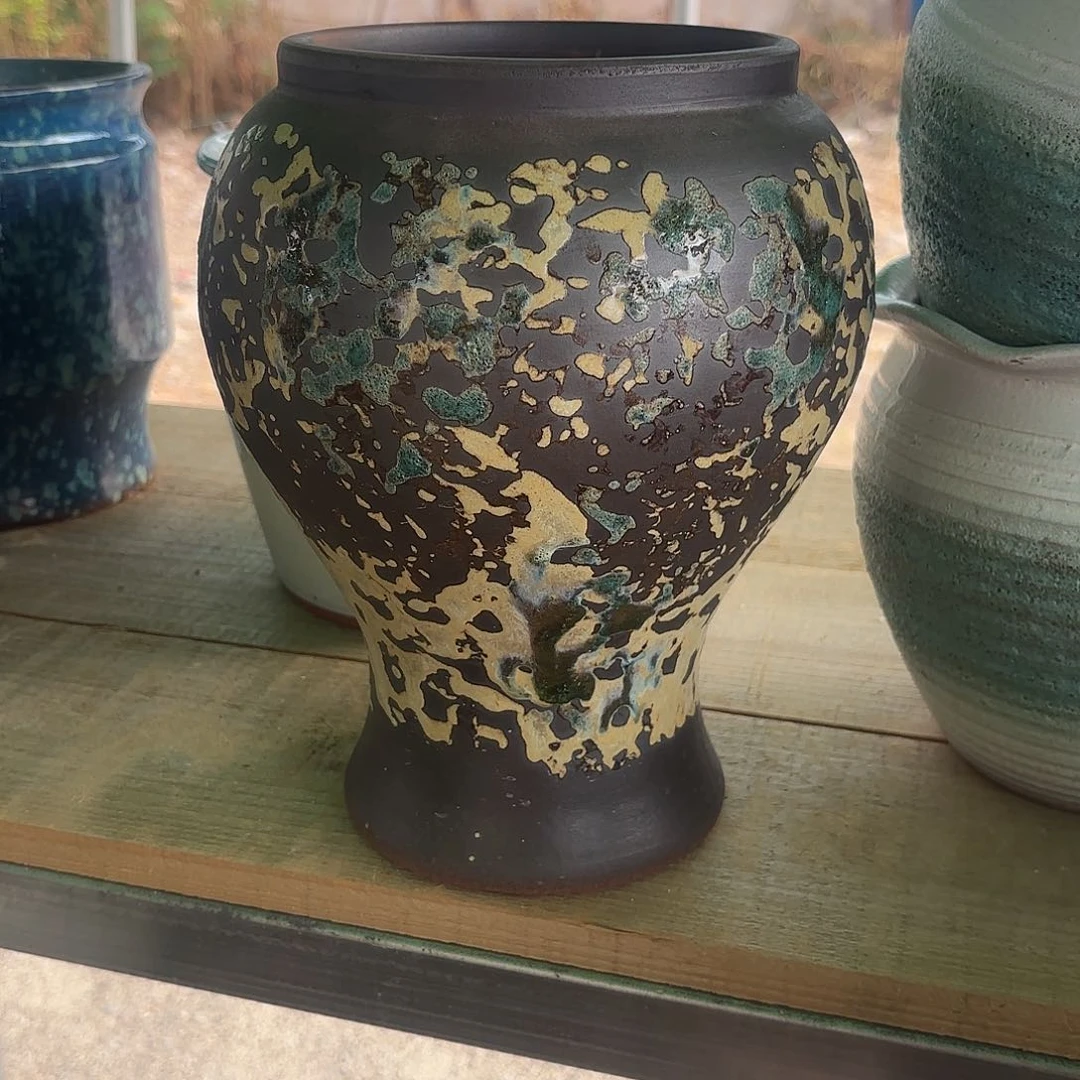 紫砂花盆油画鱼尾一个口径16高度27