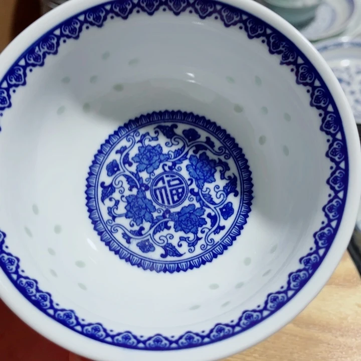 青花玲珑5寸饭碗吉祥如意
