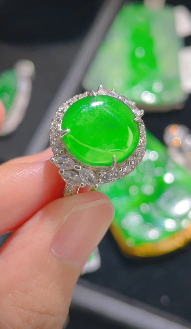 天然翡翠A货戒指