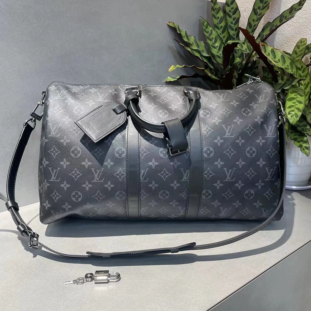 95新 LouisVuitton/路易威登 LV  黑武士kp45旅行袋 手提斜挎包