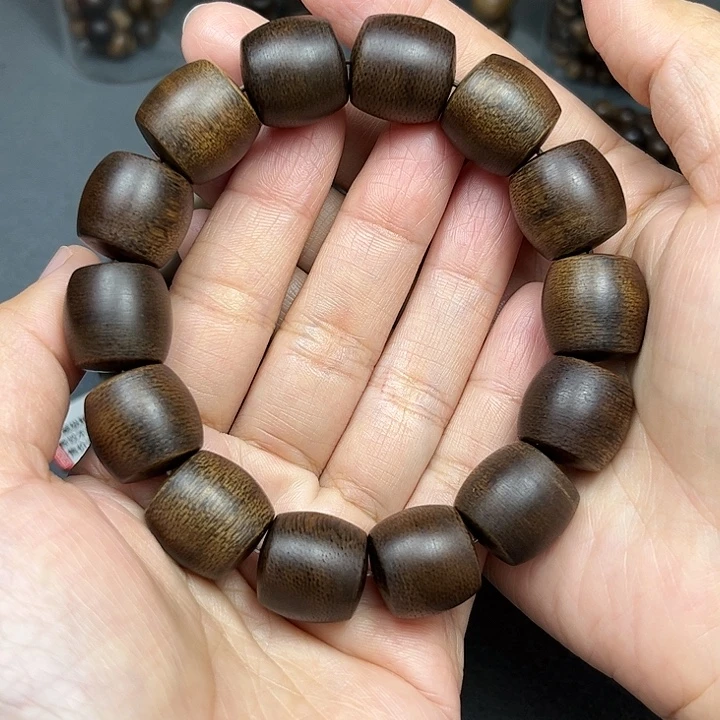 沉香沉香碎屑白棋玉化1.6