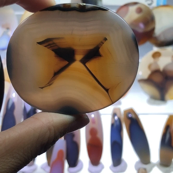 查罗石未镶嵌珠宝半成品89