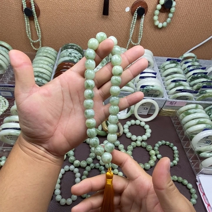 蛇纹石玉未镶嵌手链