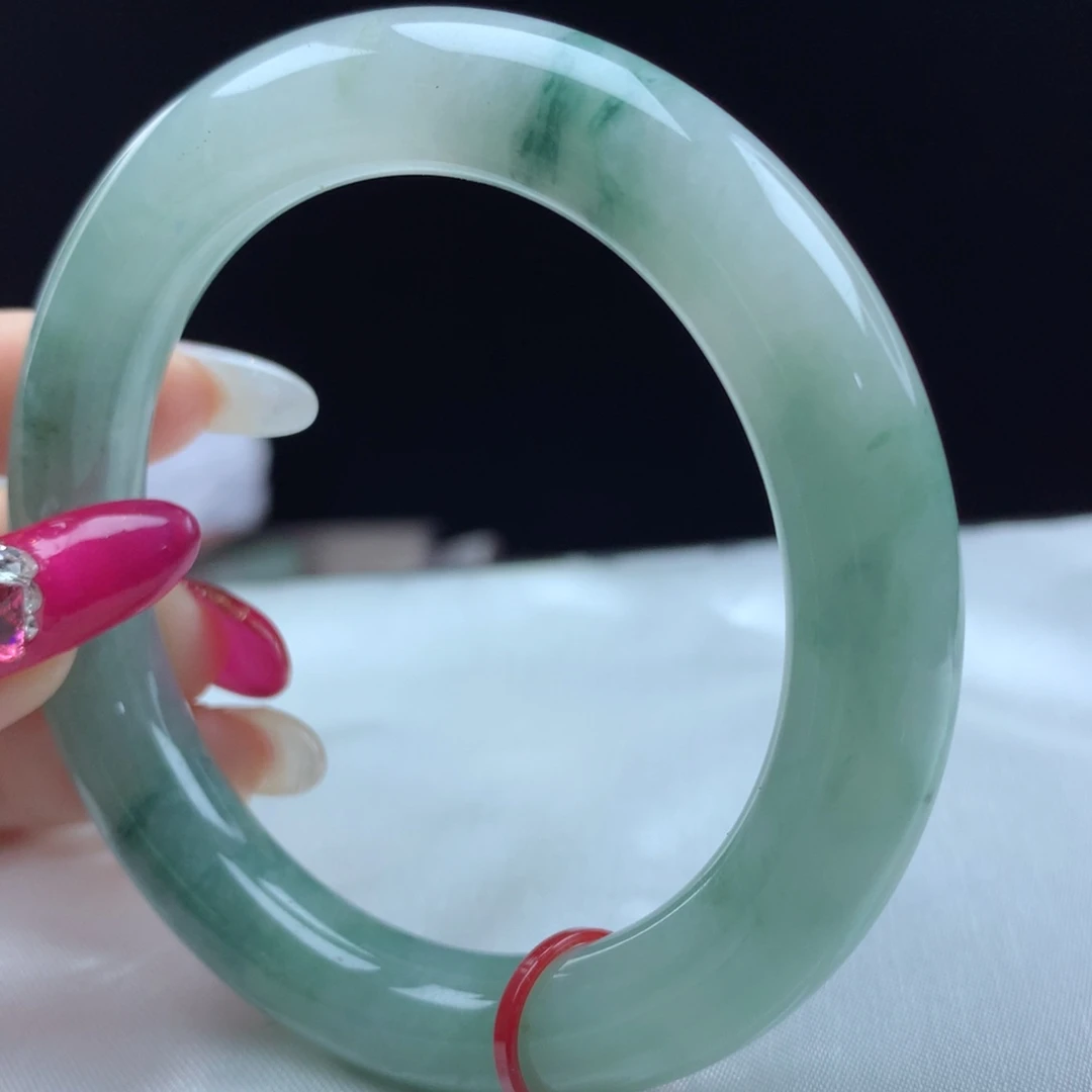 未镶嵌手镯（圆镯）翡翠79084，