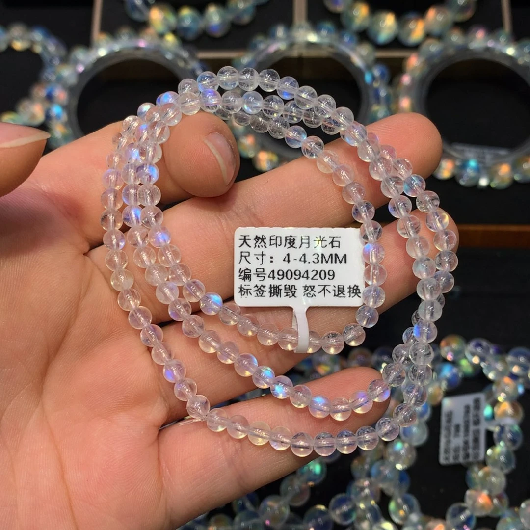 乖***兔手串未镶嵌月光石4.2左右