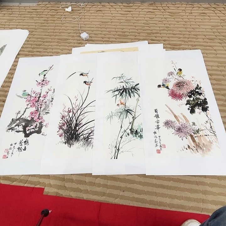 国画花鸟等图案四开4张