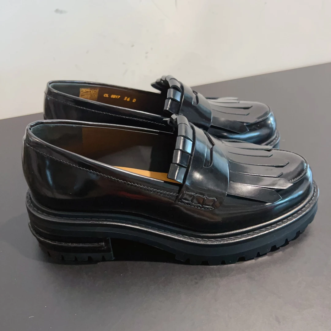 99新 DIOR/迪奥  乐福鞋 尺码36成色看直播GSS28392
