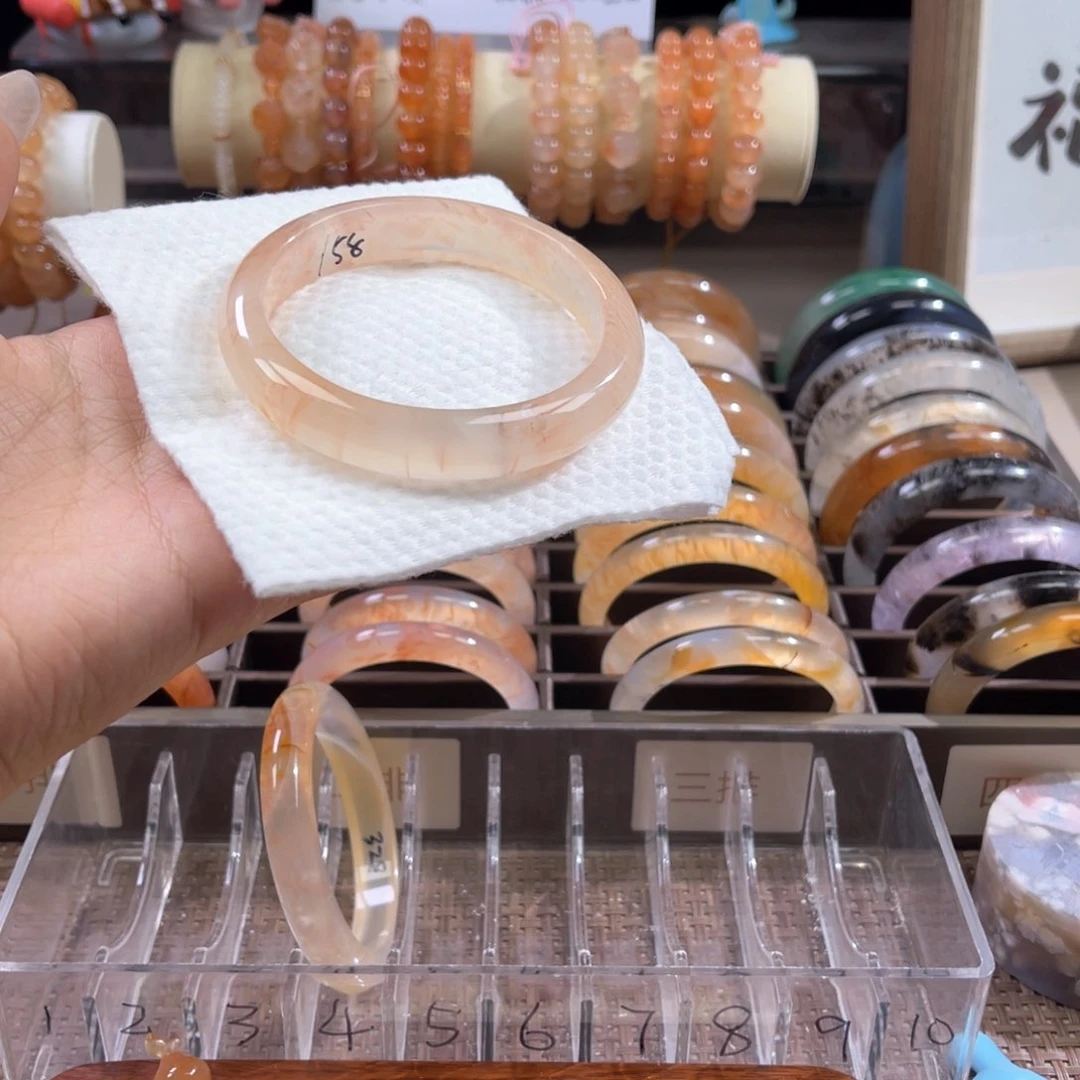 手镯玛瑙/玉髓未镶嵌