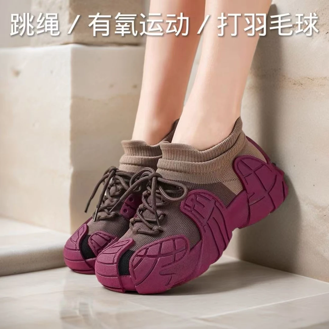 室内透气运动女耐磨跑步机防滑瑜伽跳绳百搭轻便软底健身时尚春秋