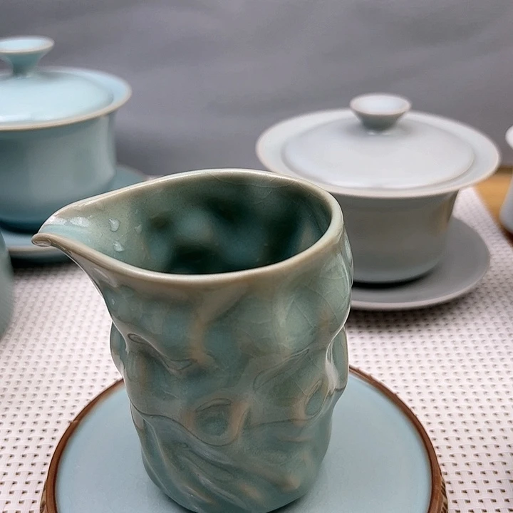 鹰嘴公道杯仿古天青釉