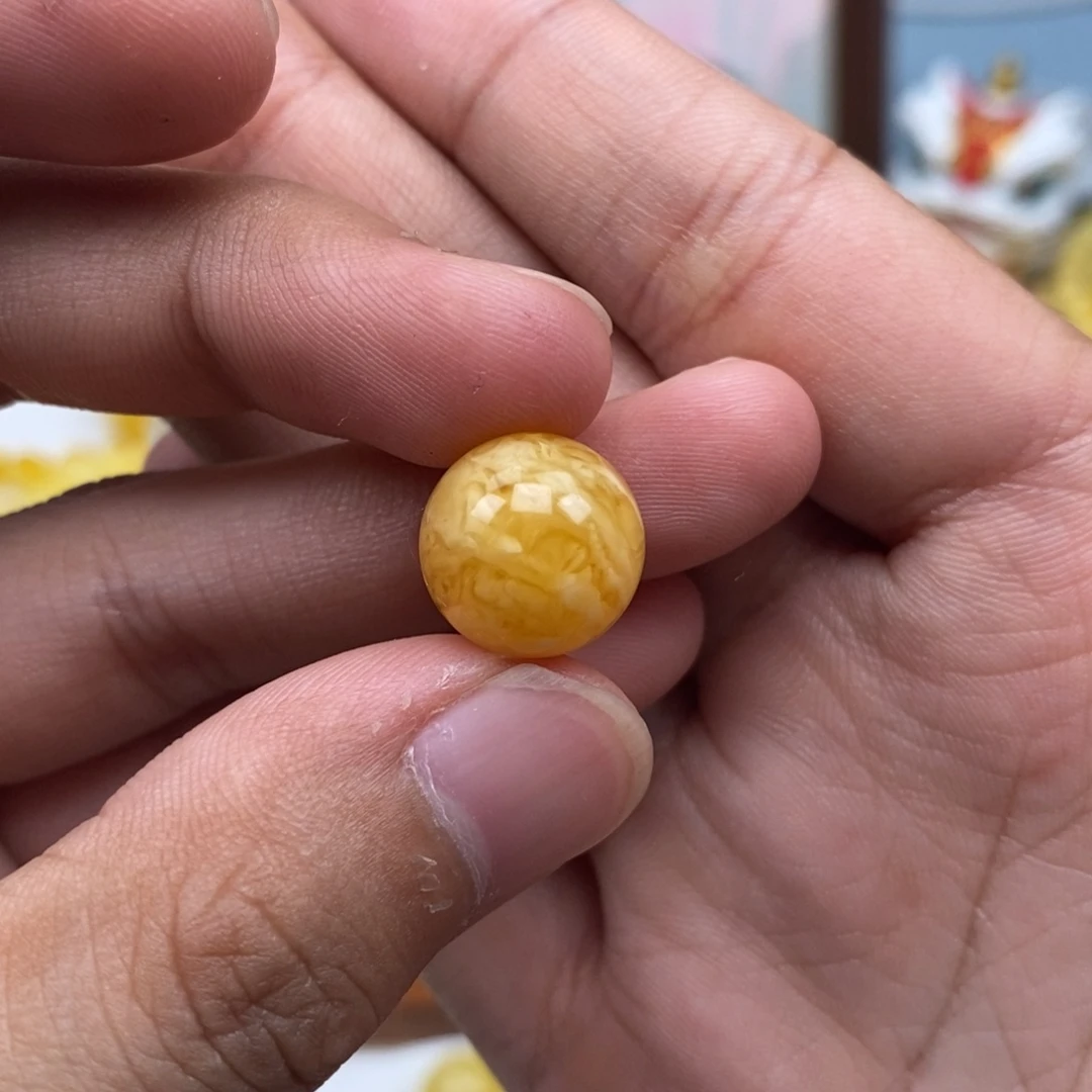 一***子琥珀未镶嵌珠宝奇石