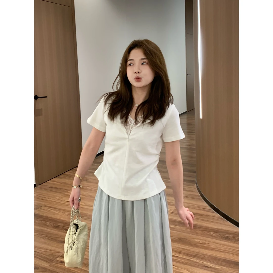【折扣】YO定制蕾丝拼接V领短袖T恤夏季休闲百搭褶皱收腰短款上衣