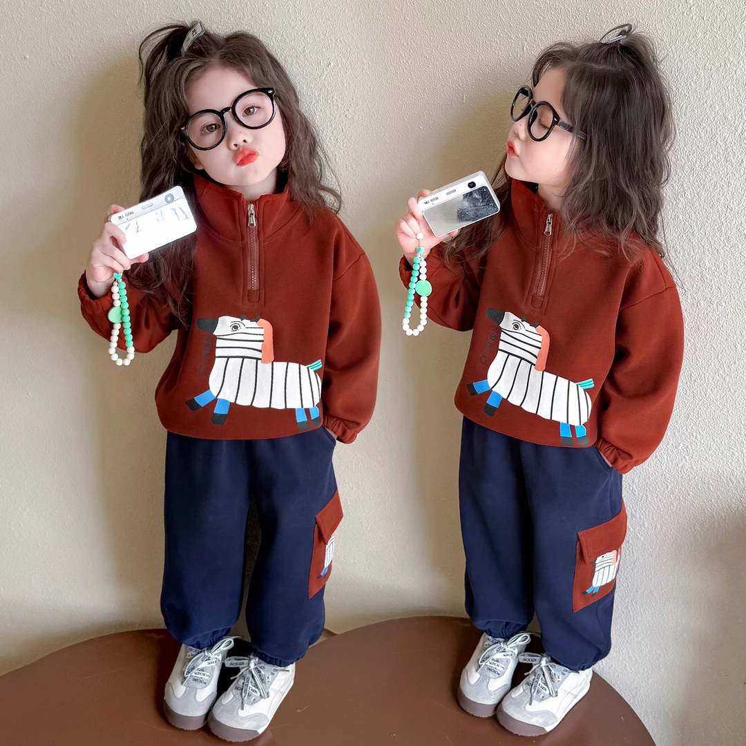 女童立领卫衣套装洋气小女孩春秋款时髦女宝宝工装裤卡通两件套潮
