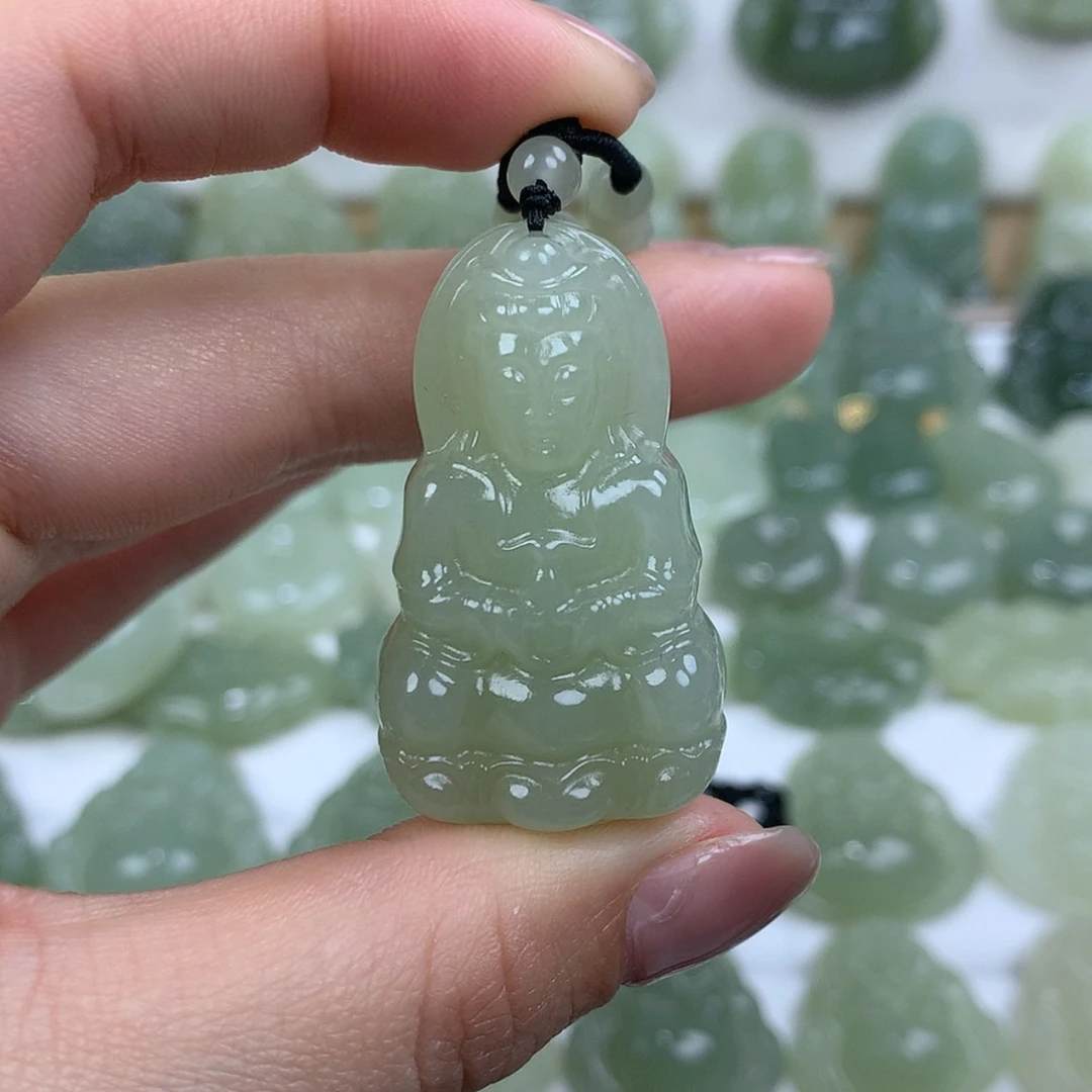 【闪购商品】颈饰未镶嵌和田玉