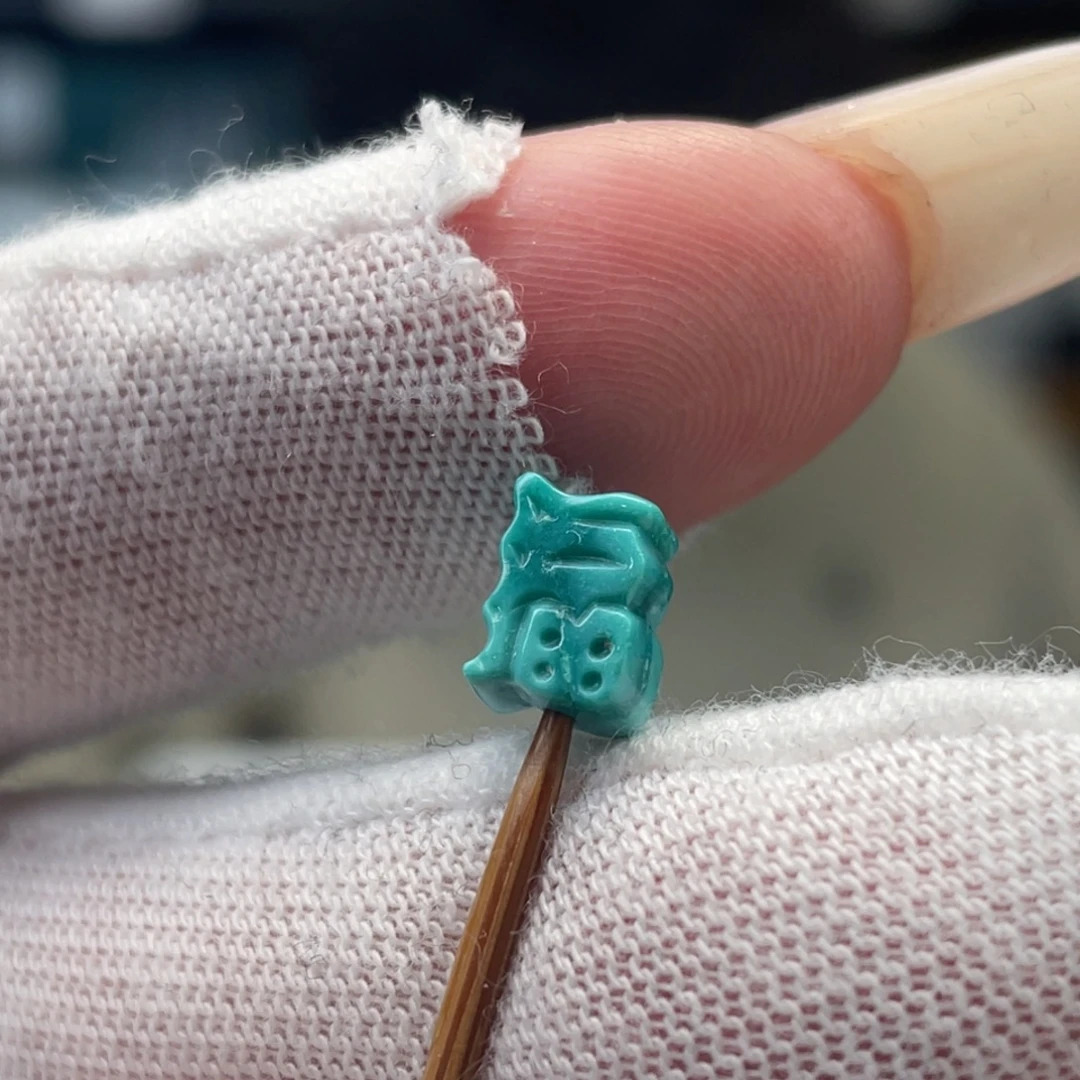 绿松石未镶嵌挂件