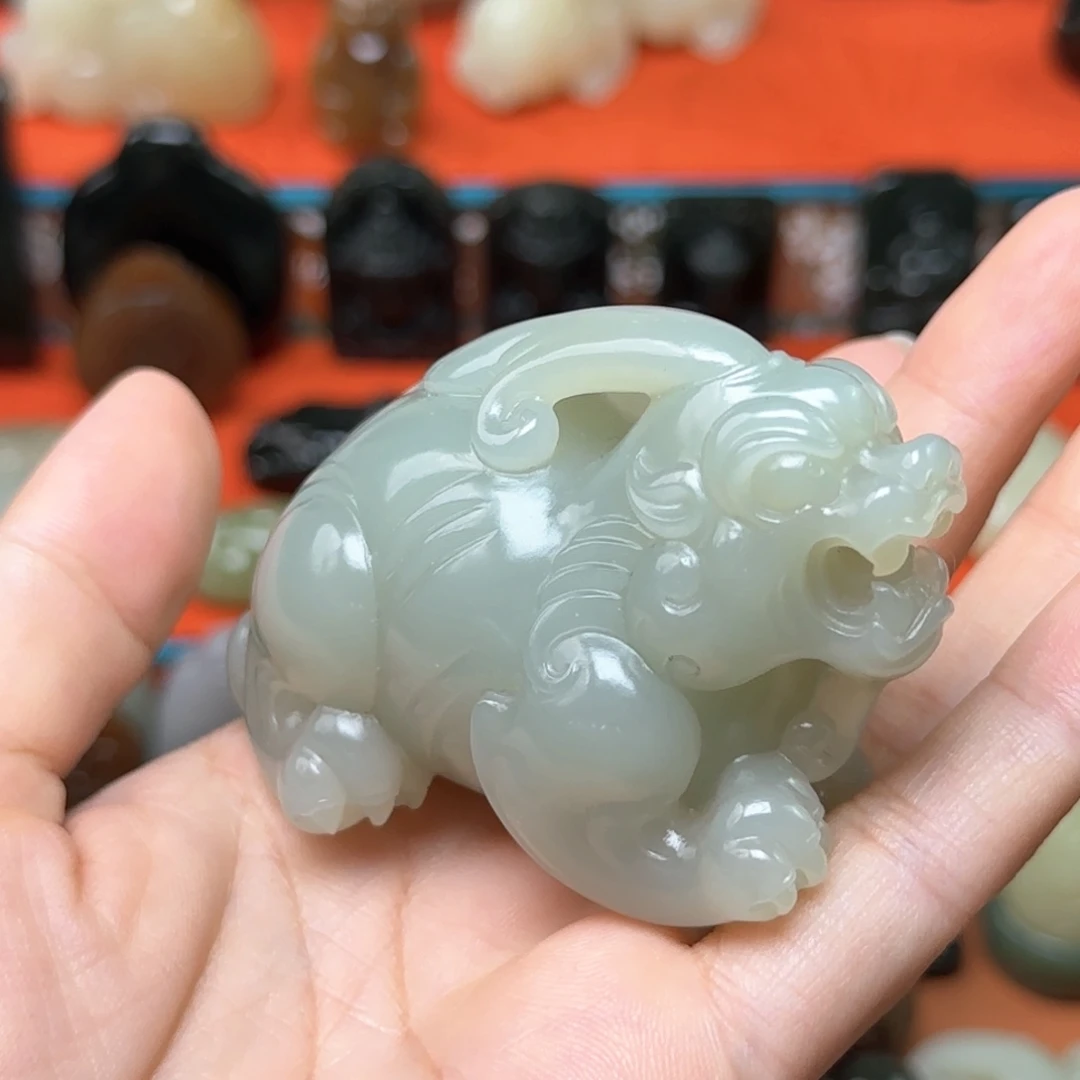 未镶嵌和田玉（糖玉）把件