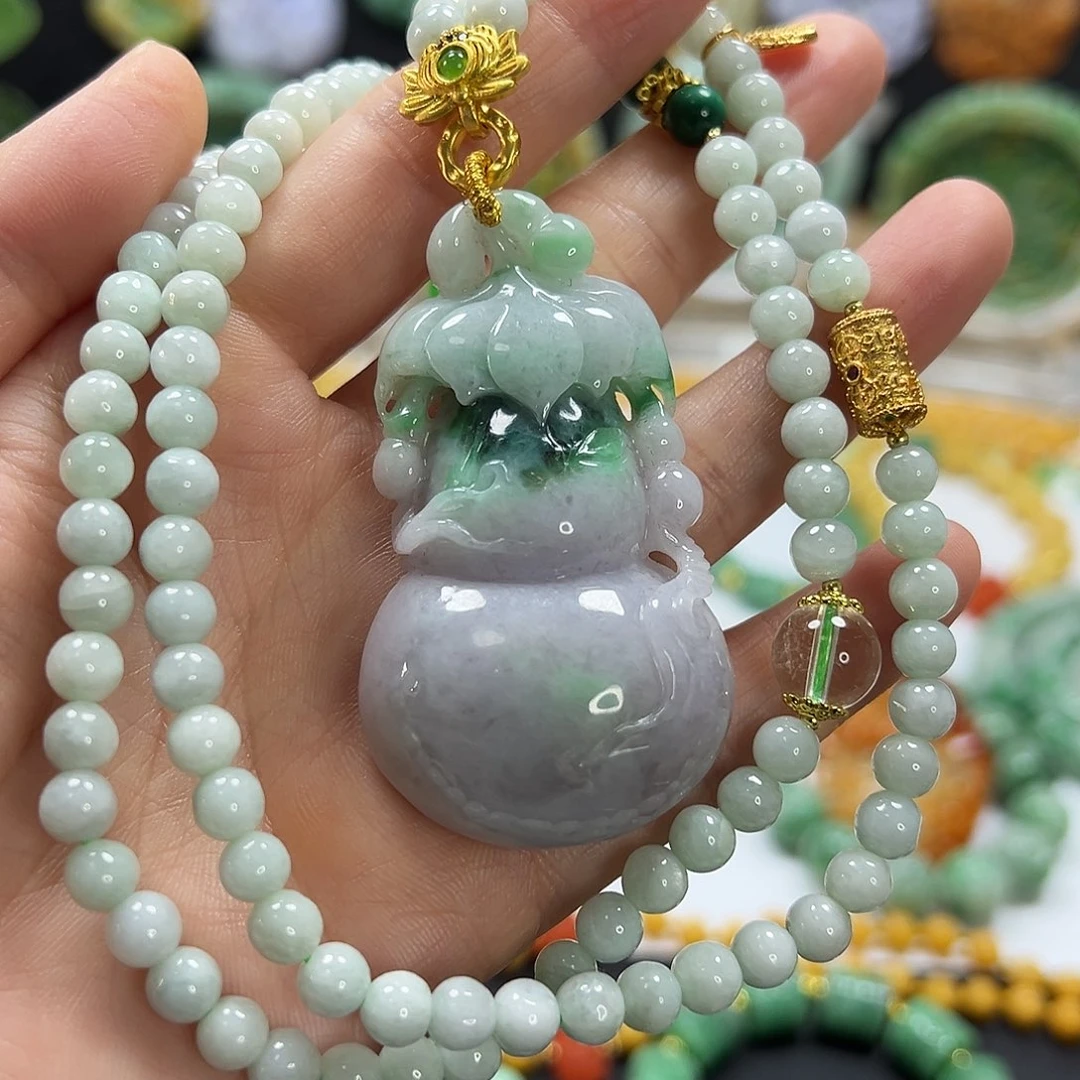 翡翠未镶嵌颈饰吊坠