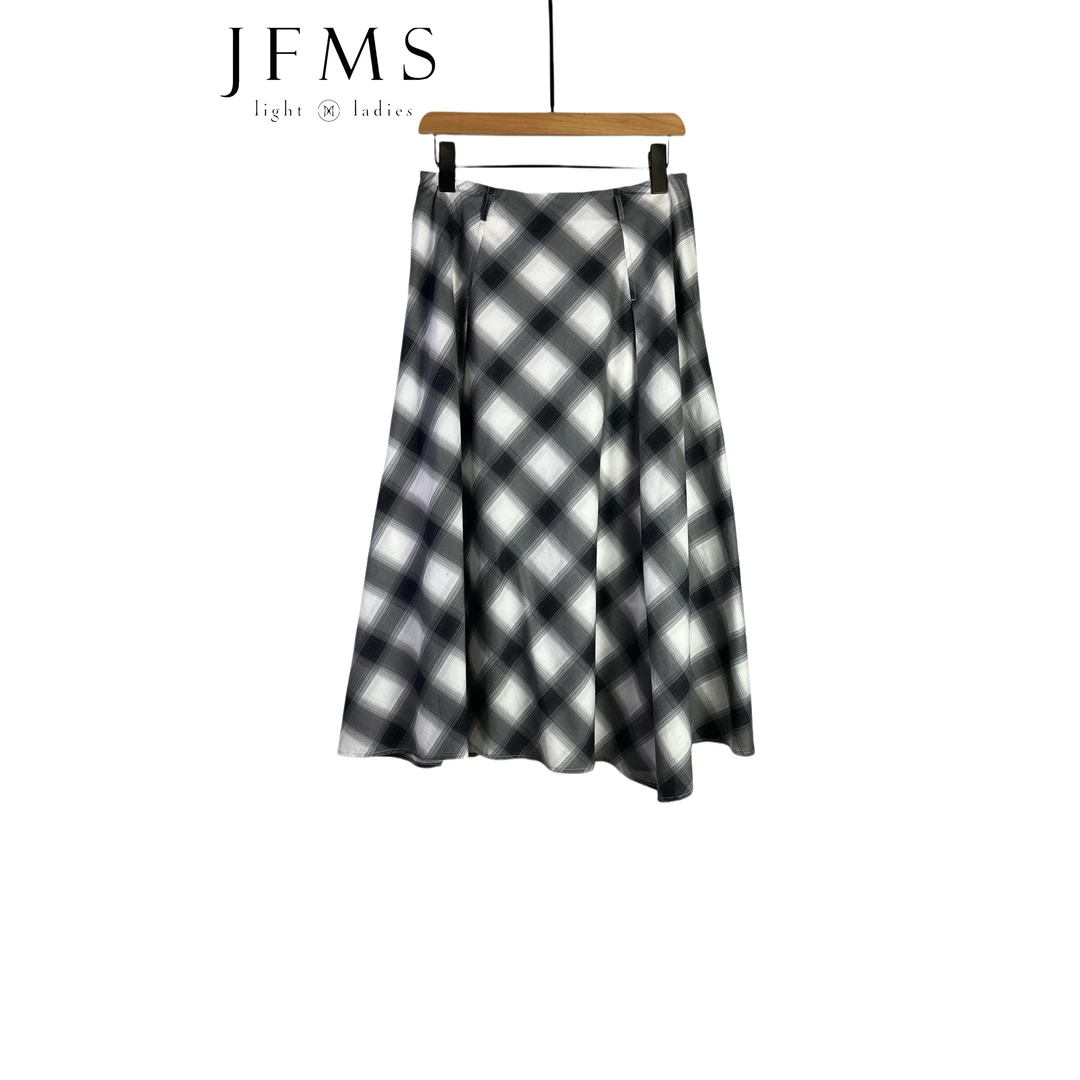 2025爆款格子半裙B103