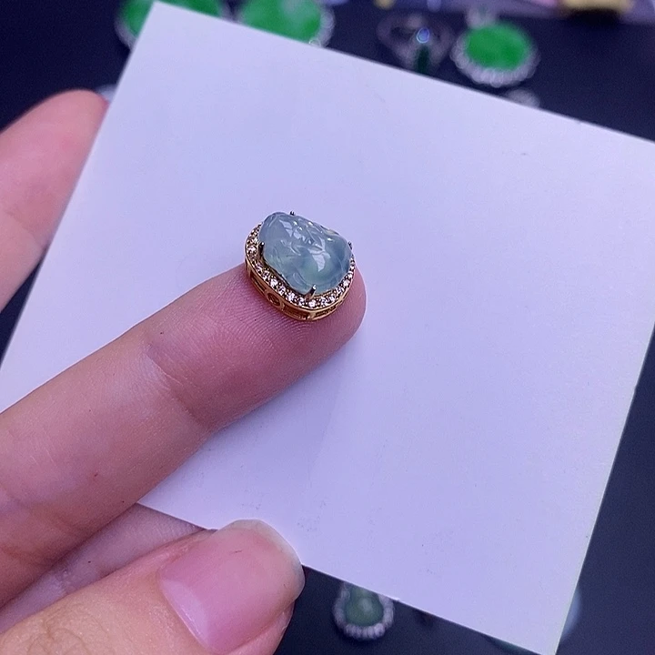 颈饰未镶嵌翡翠111