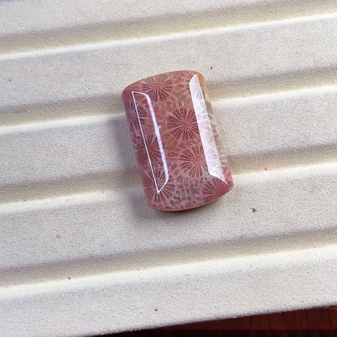 【闪购商品】硅化玉手镯未镶嵌春**月