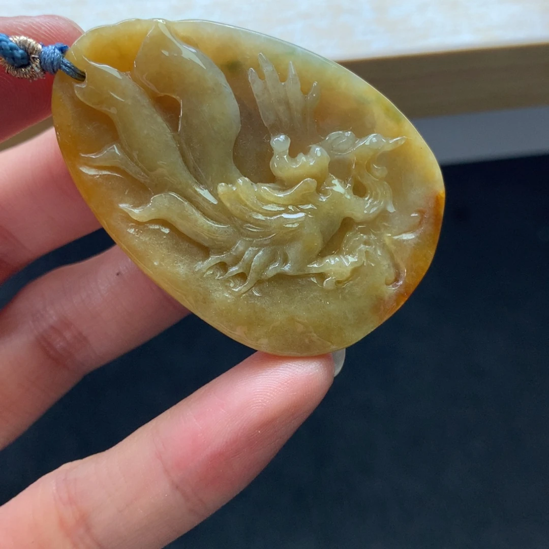 翡翠未镶嵌颈饰吊坠