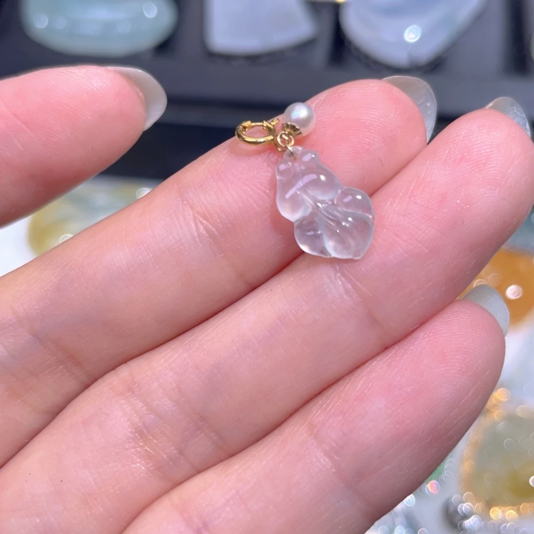 颈饰18K金镶嵌翡翠翡翠