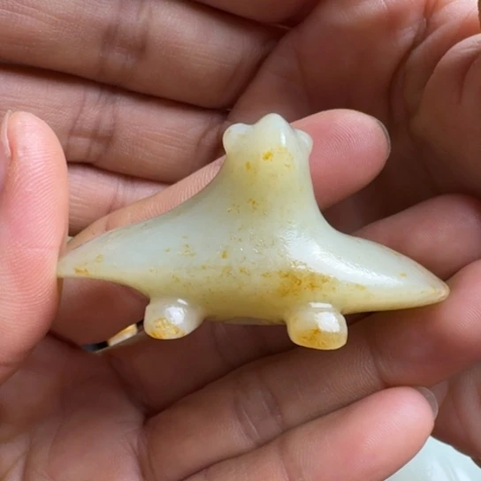 和田玉挂件未镶嵌a****J