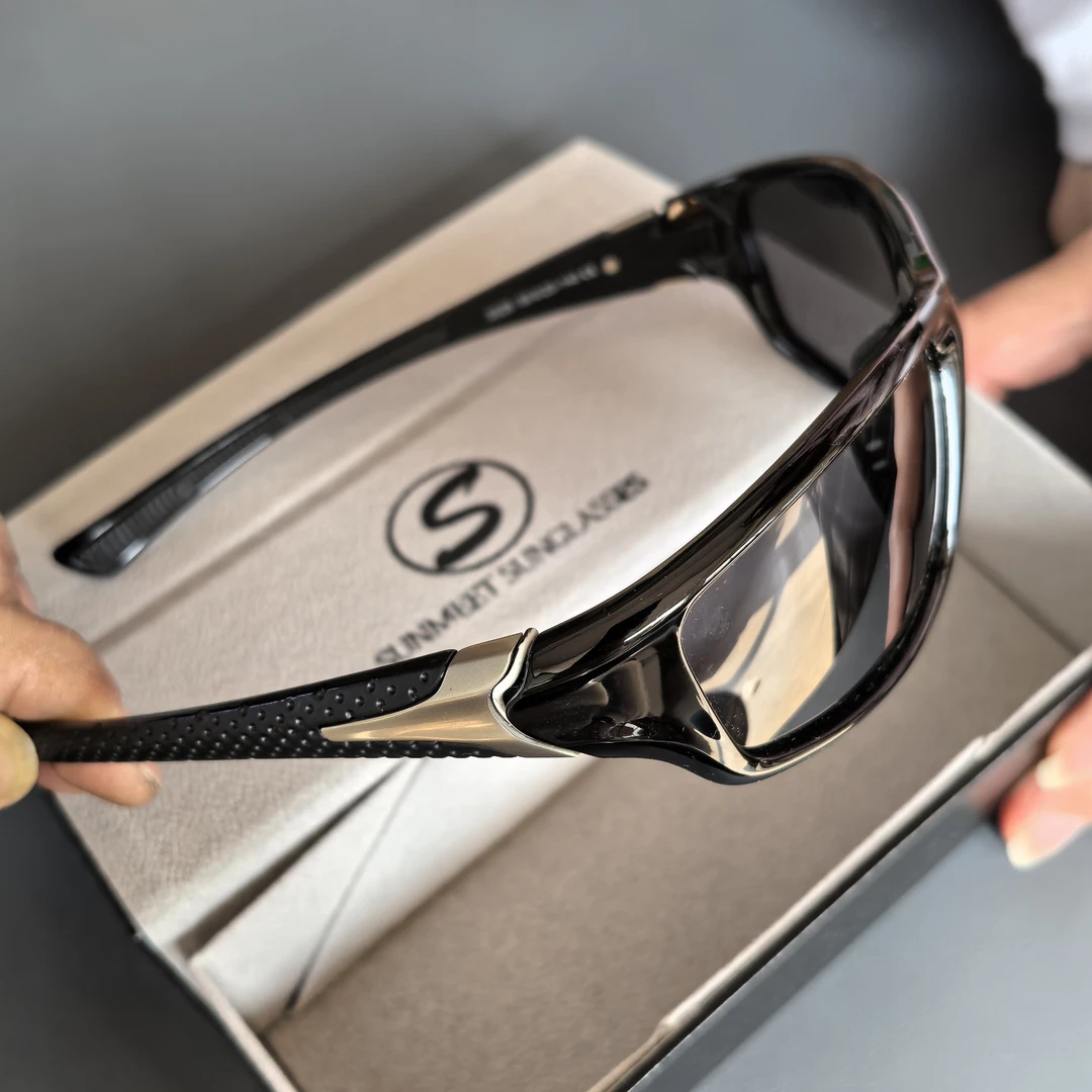 高品质太阳镜很酷