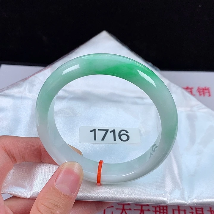 【闪购商品】翡翠手镯未镶嵌57圈口