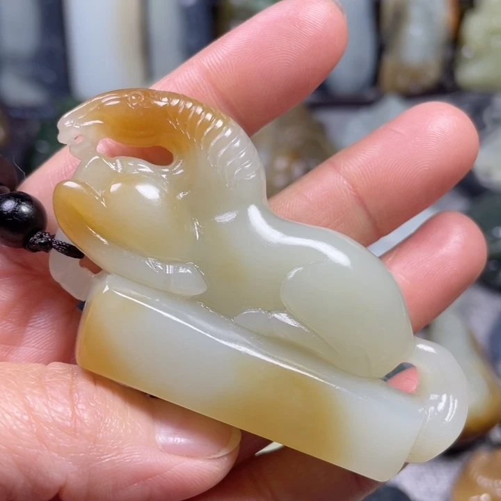 和田玉未镶嵌挂件