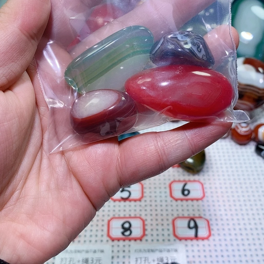 龙***牙玛瑙/玉髓未镶嵌珠宝奇石