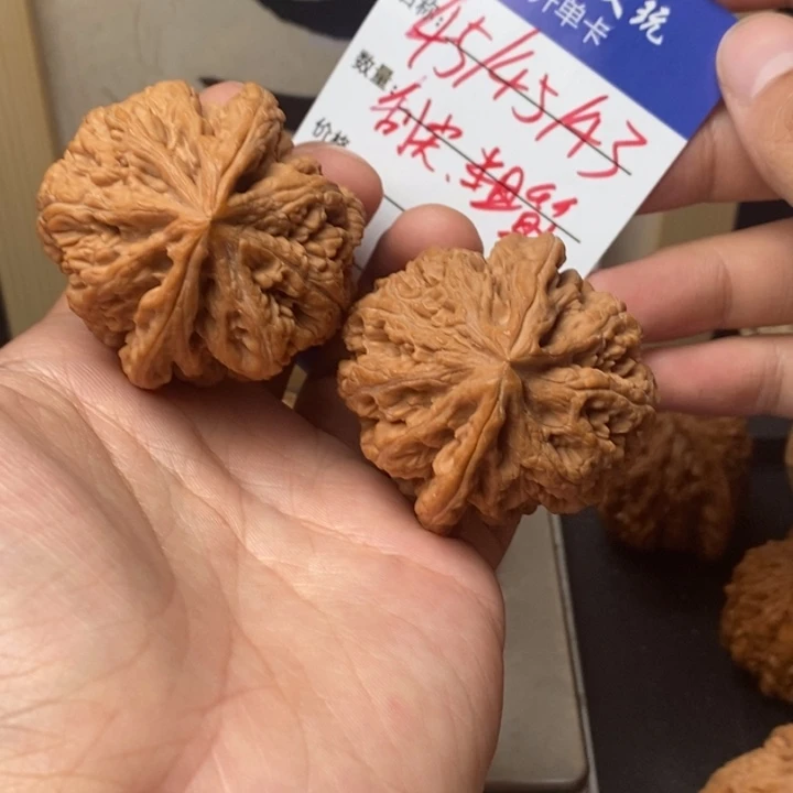 文玩核桃吊坠45小刮尖大粗筋