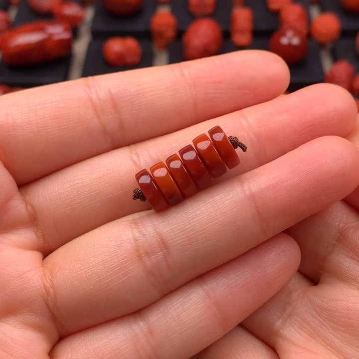 南红玛瑙未镶嵌锦红双色药片隔片9.1×2.7