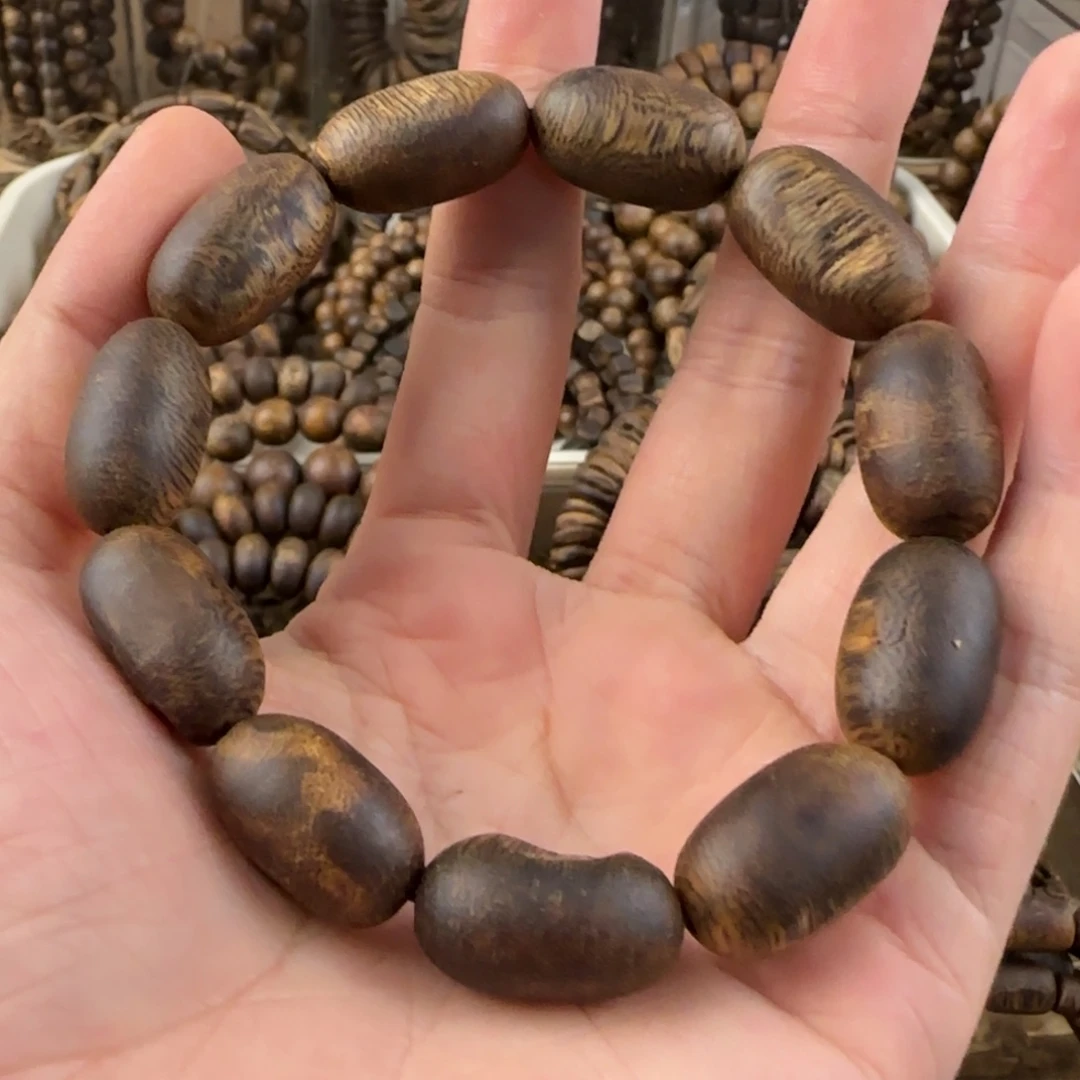 赵***之手串沉香奇楠手串11克