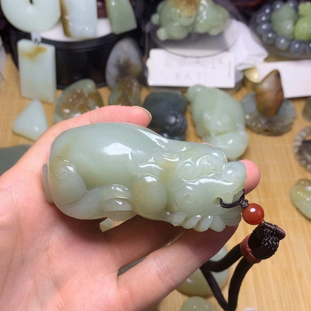 未镶嵌和田玉把件