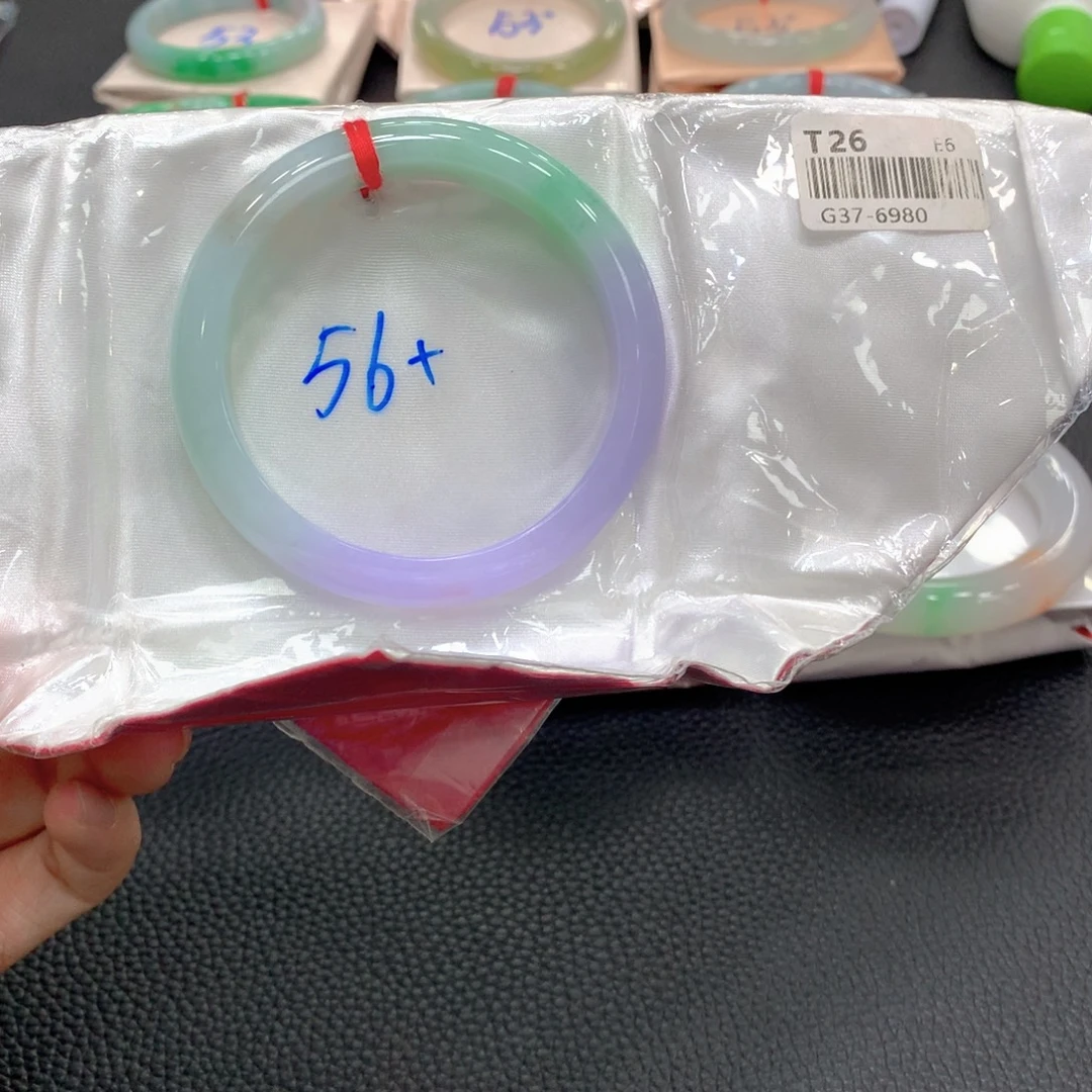 翡翠未镶嵌手镯23