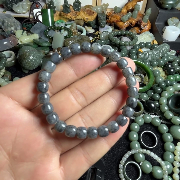 和田玉手串未镶嵌卡8