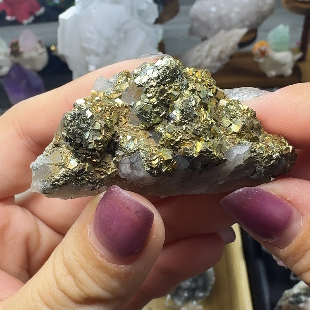 石材7️⃣1️⃣黄铁水晶